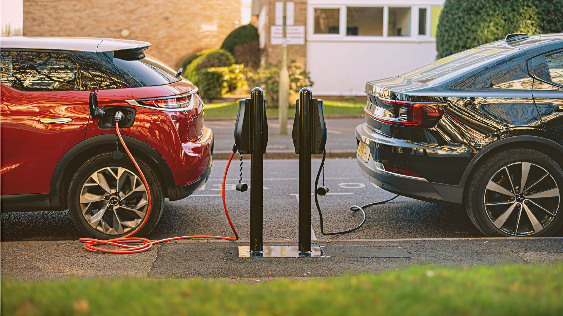 North’s EV Charger Crunch: 47% Lack Driveways